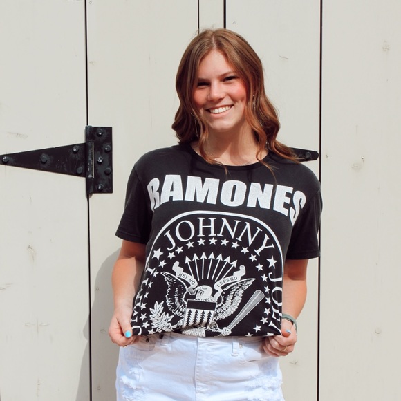 RAMONES VINTAGE BAND T-SHIRT - Picture 1 of 6